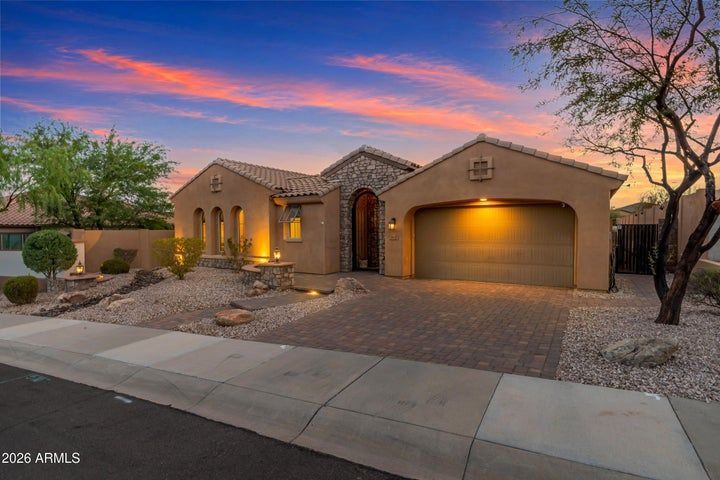 18245 W Thistle Landing Dr, Goodyear, AZ 85338